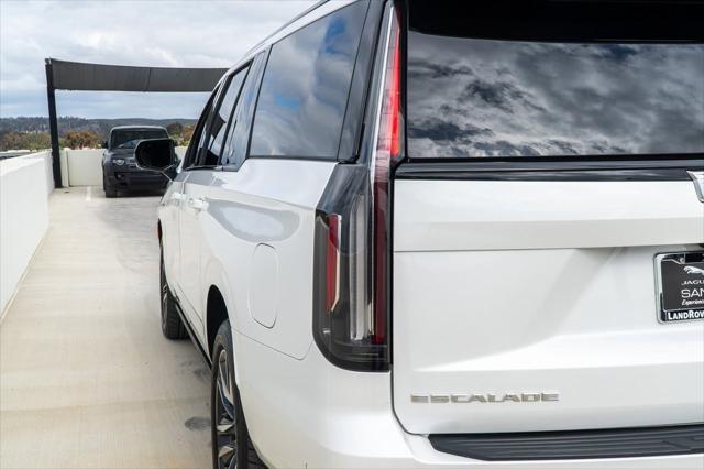 used 2021 Cadillac Escalade ESV car, priced at $69,288