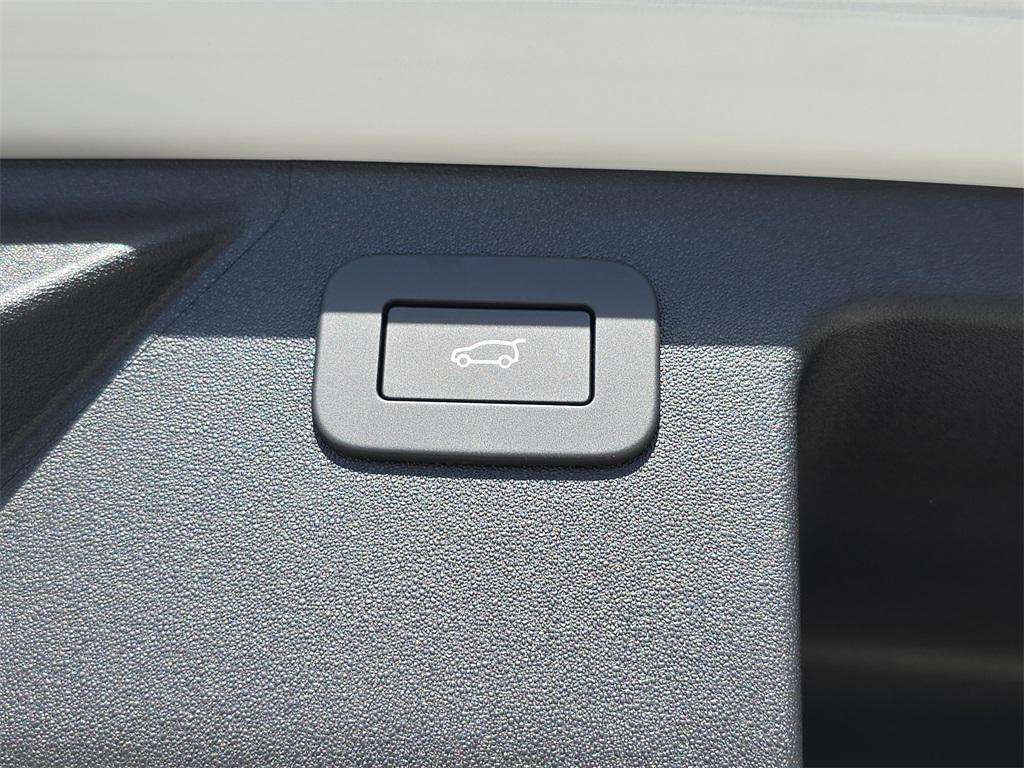 new 2025 Land Rover Discovery Sport car, priced at $54,188