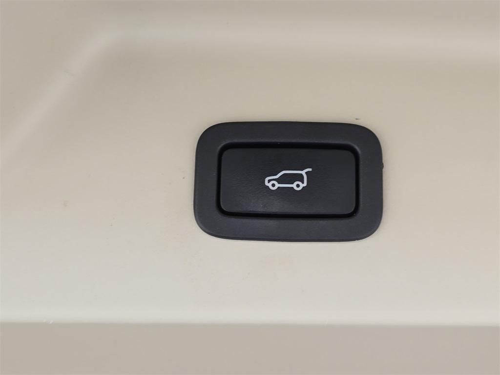 used 2021 Land Rover Range Rover car, priced at $33,991