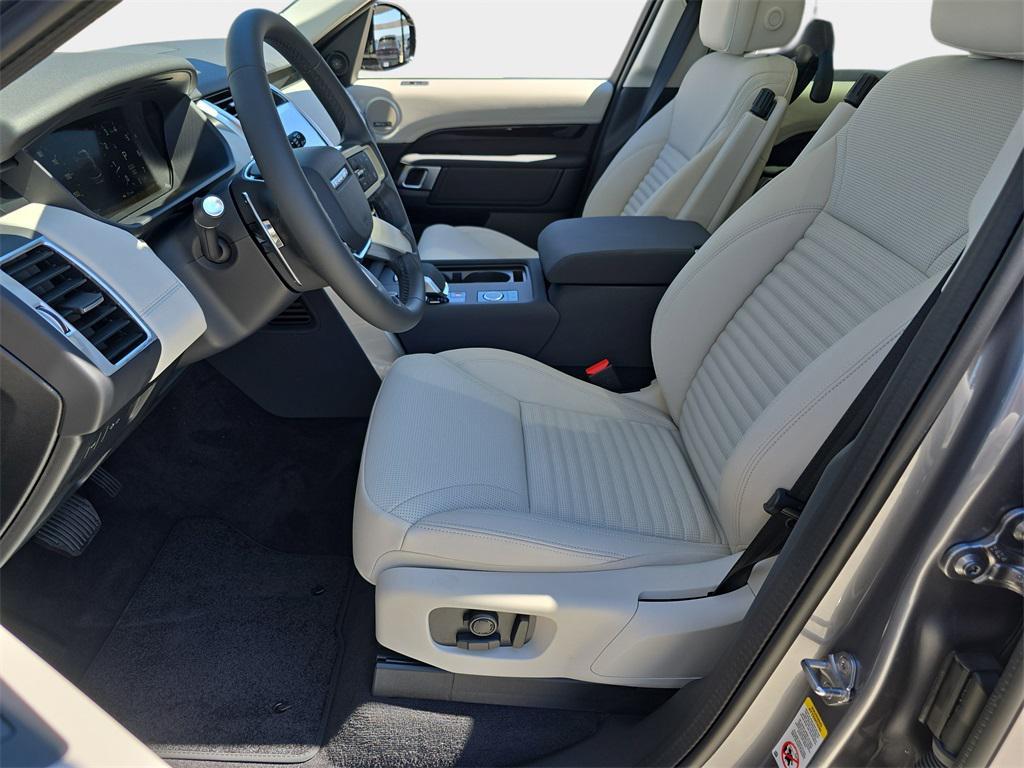 new 2025 Land Rover Discovery car, priced at $64,943