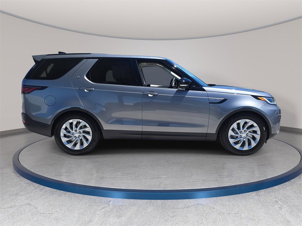 new 2025 Land Rover Discovery car, priced at $64,943