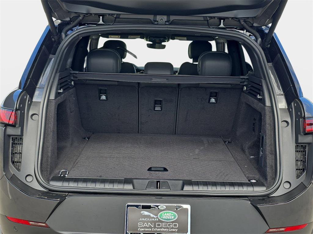 new 2025 Land Rover Range Rover Sport car, priced at $93,420