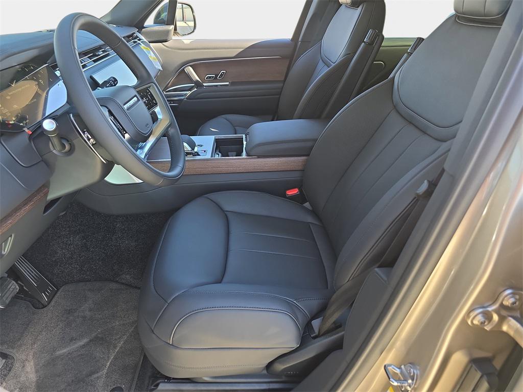 new 2025 Land Rover Range Rover car, priced at $129,755
