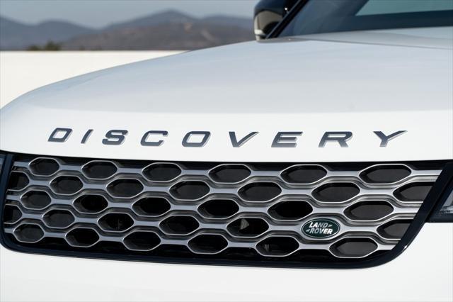 new 2025 Land Rover Discovery car, priced at $84,513