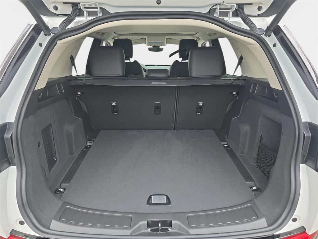 new 2025 Land Rover Discovery Sport car, priced at $51,418