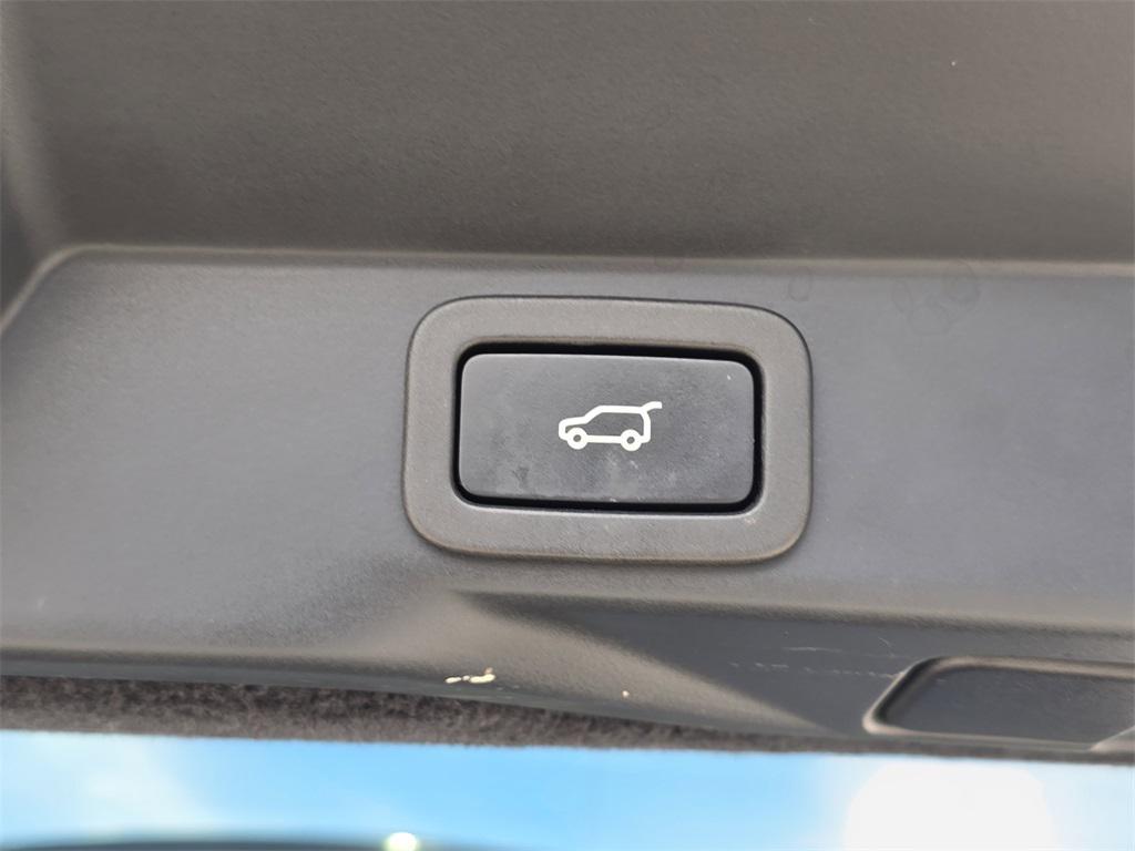 used 2022 Land Rover Range Rover Sport car, priced at $47,990