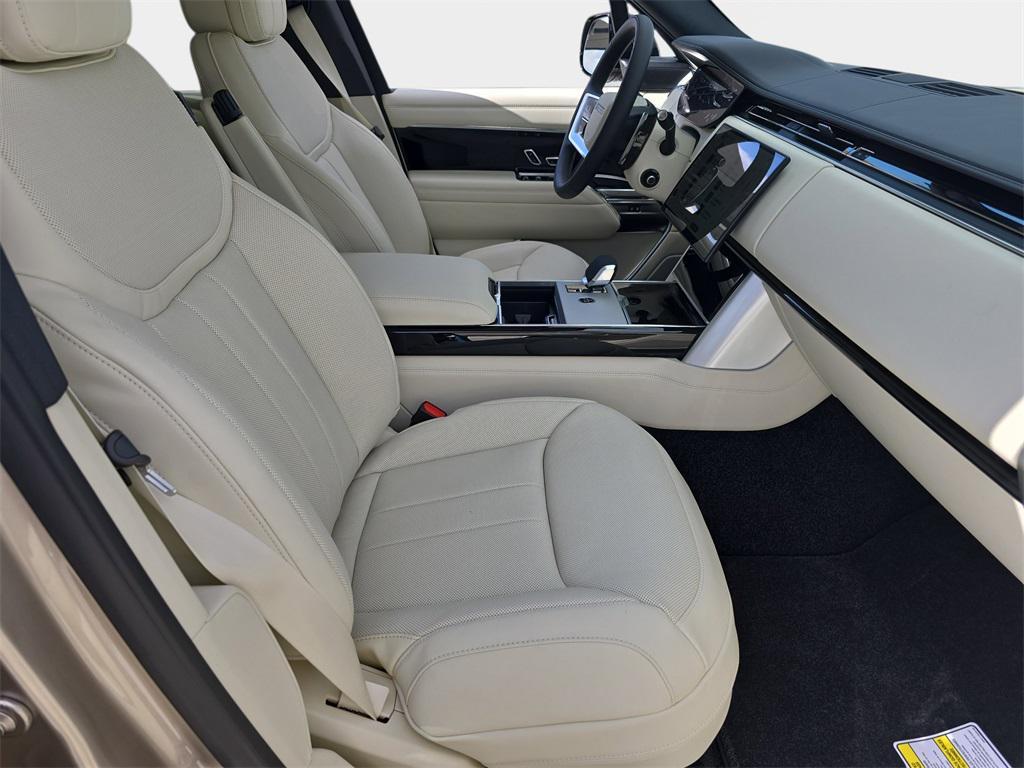 new 2025 Land Rover Range Rover car, priced at $142,135