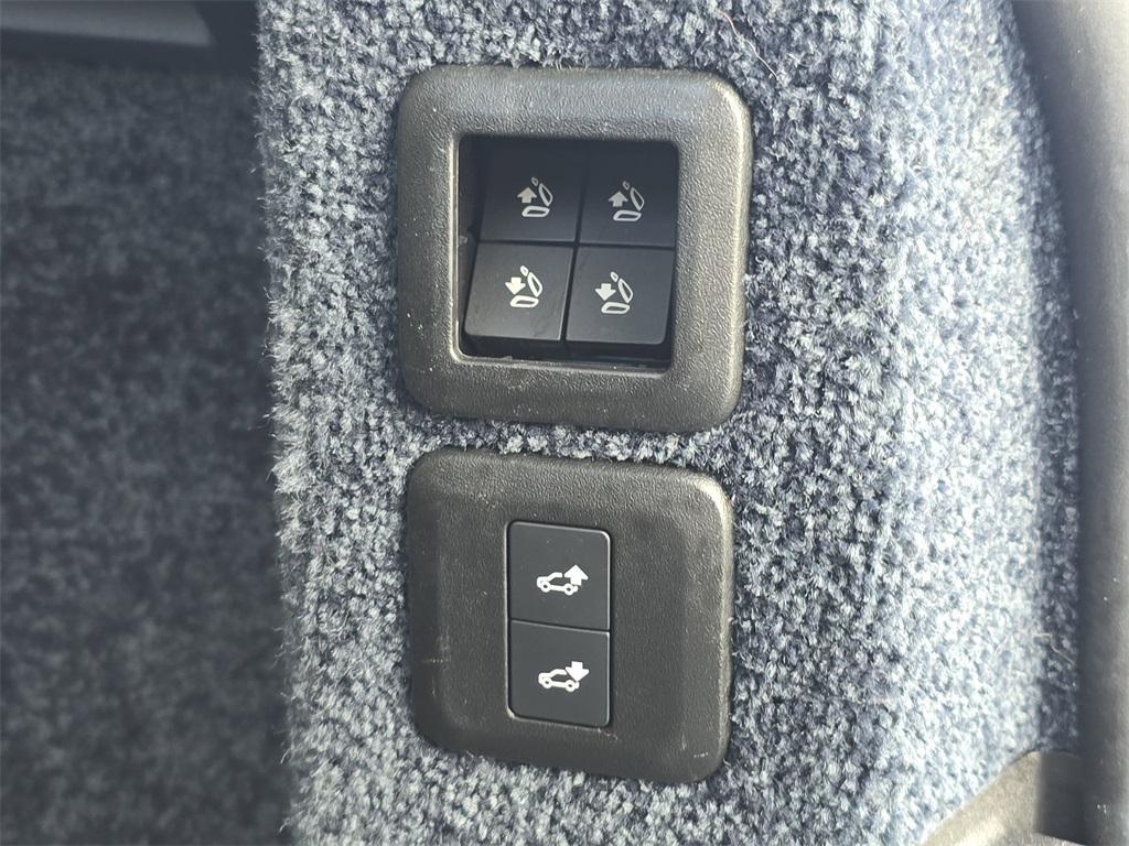 used 2020 Land Rover Range Rover car, priced at $40,440