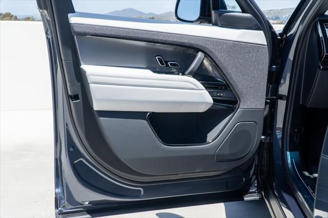 new 2025 Land Rover Range Rover Sport car, priced at $94,880