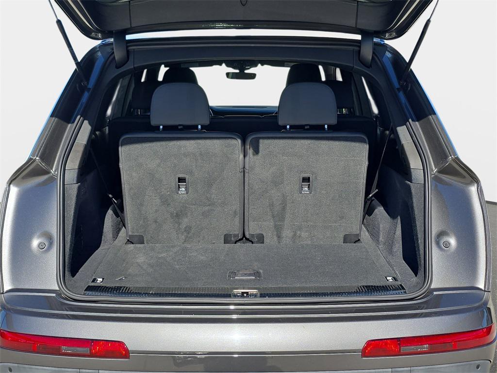 used 2023 Audi Q7 car, priced at $37,290