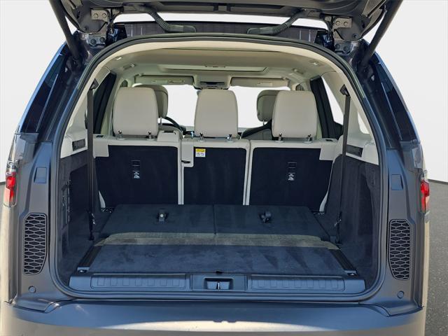 used 2024 Land Rover Discovery car, priced at $48,990