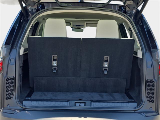 used 2024 Land Rover Discovery car, priced at $48,990