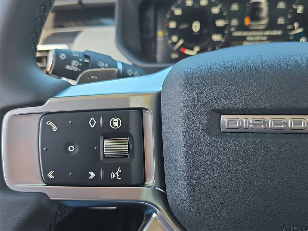 used 2024 Land Rover Discovery car, priced at $40,491