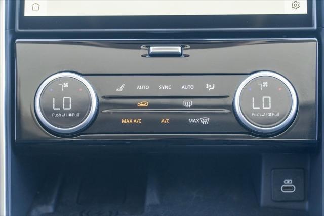 used 2024 Land Rover Discovery car, priced at $44,299
