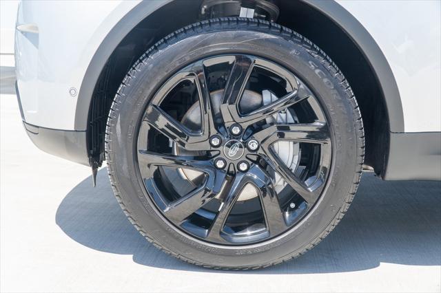 used 2024 Land Rover Discovery car, priced at $46,799