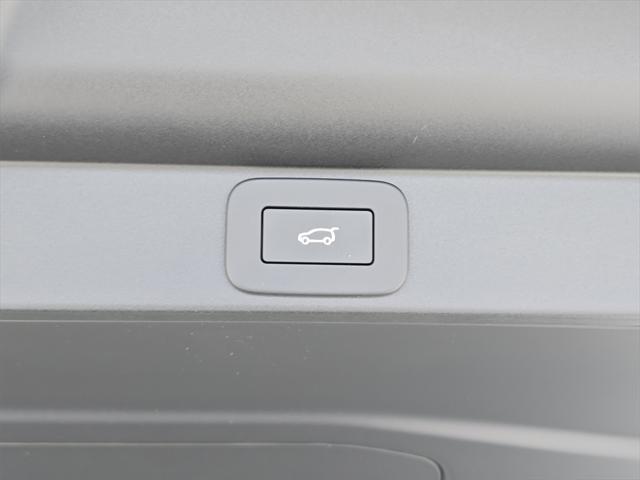 new 2025 Land Rover Range Rover car, priced at $149,630