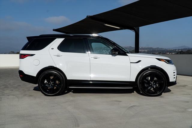 new 2025 Land Rover Discovery car, priced at $78,485