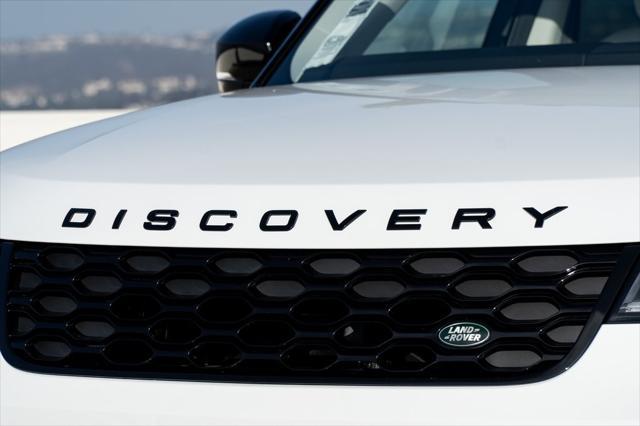 new 2025 Land Rover Discovery car, priced at $78,485