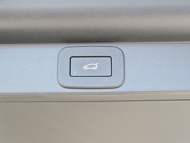 new 2025 Land Rover Range Rover car, priced at $146,815