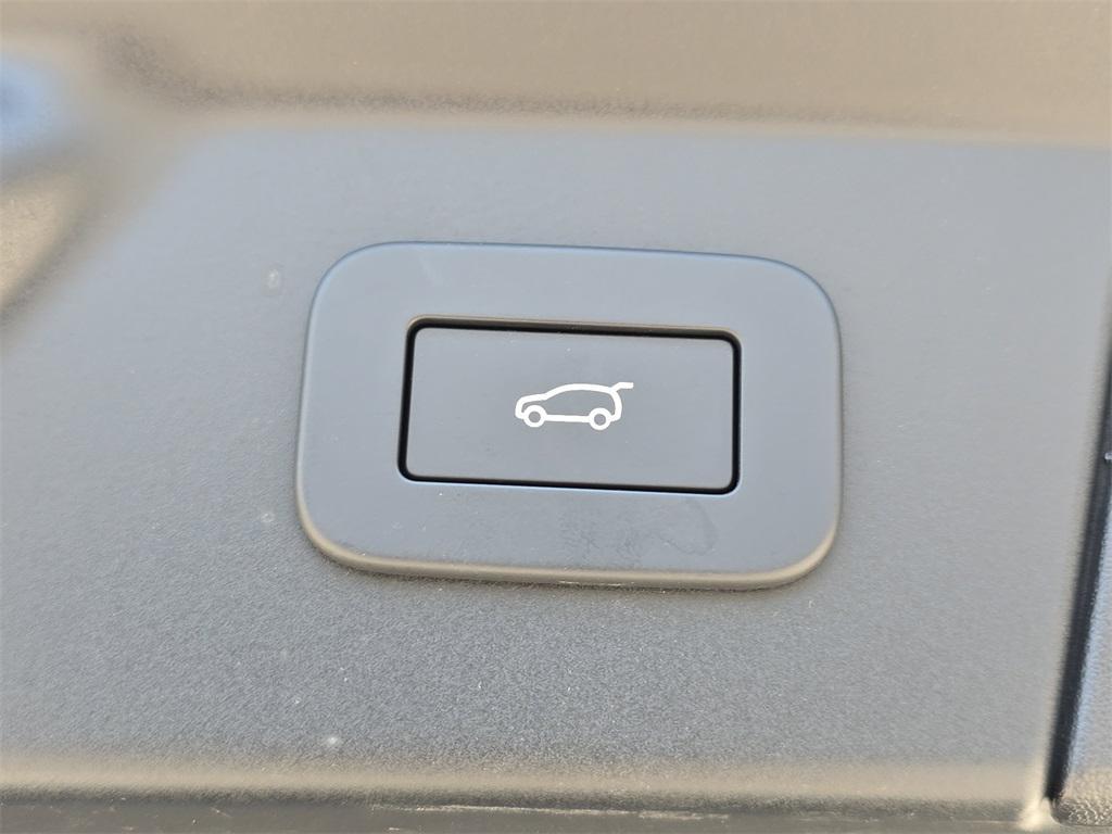 used 2025 Land Rover Range Rover Velar car, priced at $58,540