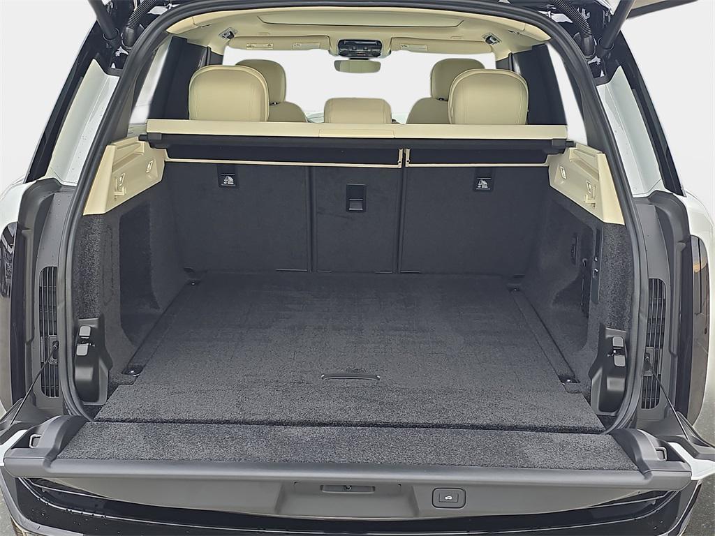 new 2025 Land Rover Range Rover car, priced at $142,905