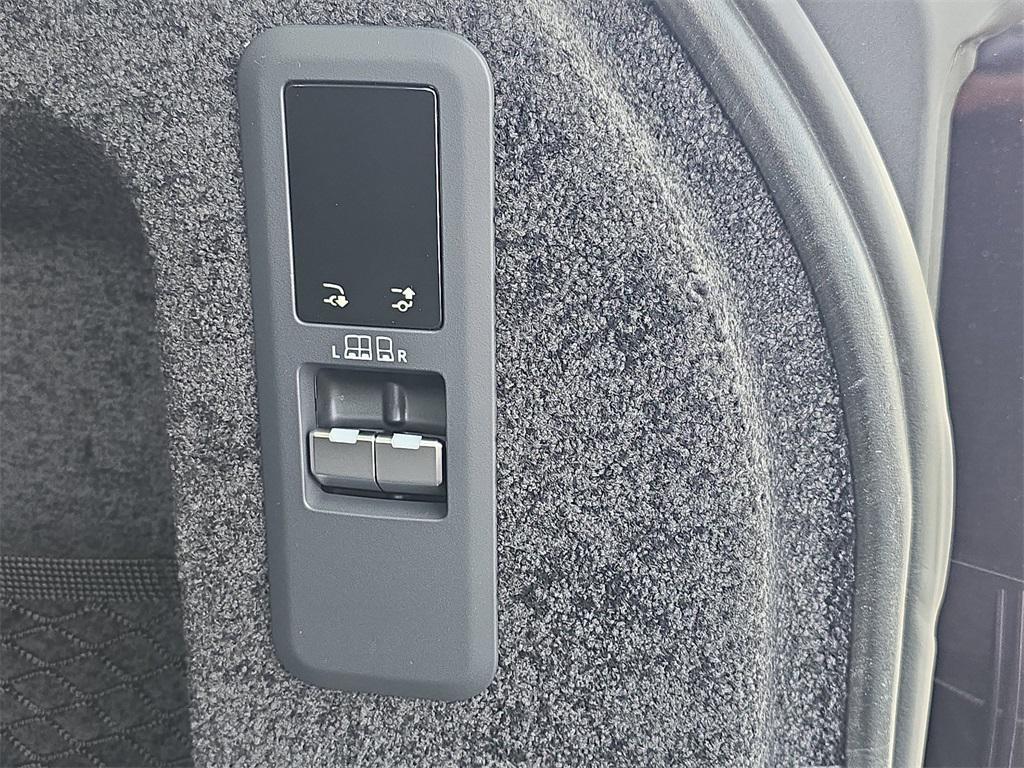 new 2025 Land Rover Range Rover car, priced at $142,905