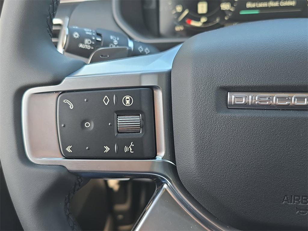new 2025 Land Rover Discovery car, priced at $70,193