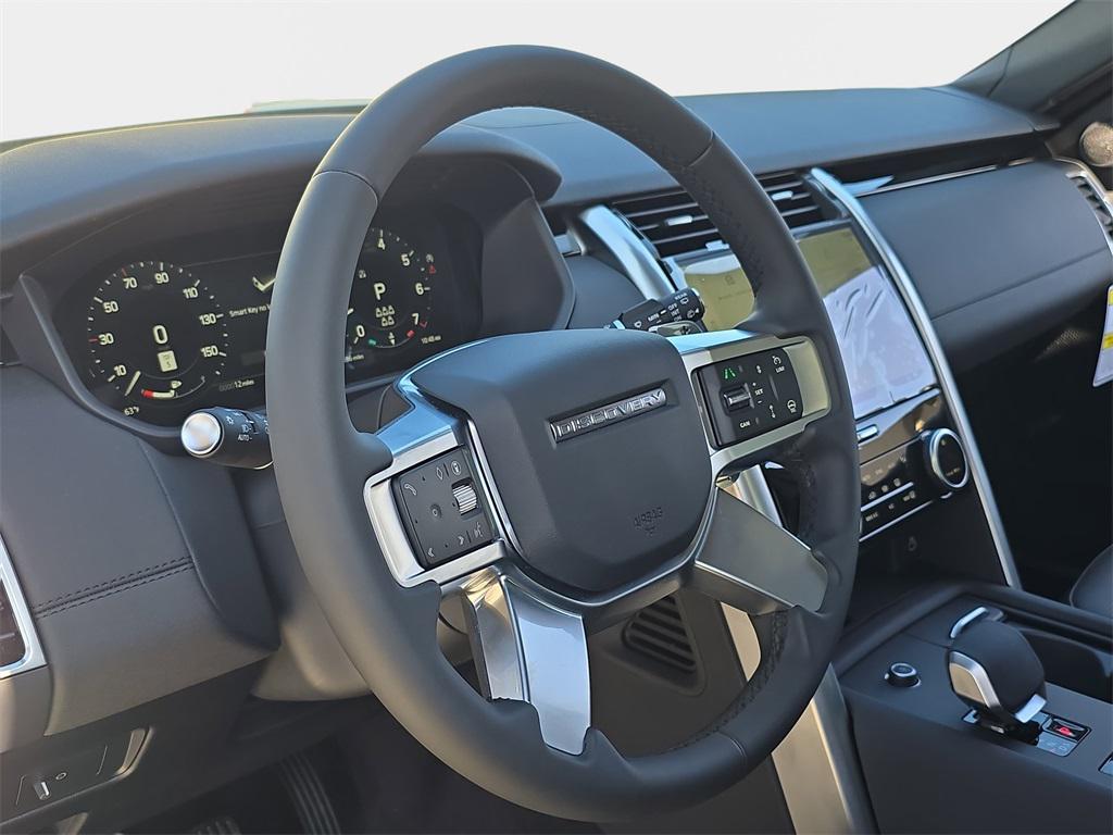 new 2025 Land Rover Discovery car, priced at $70,193