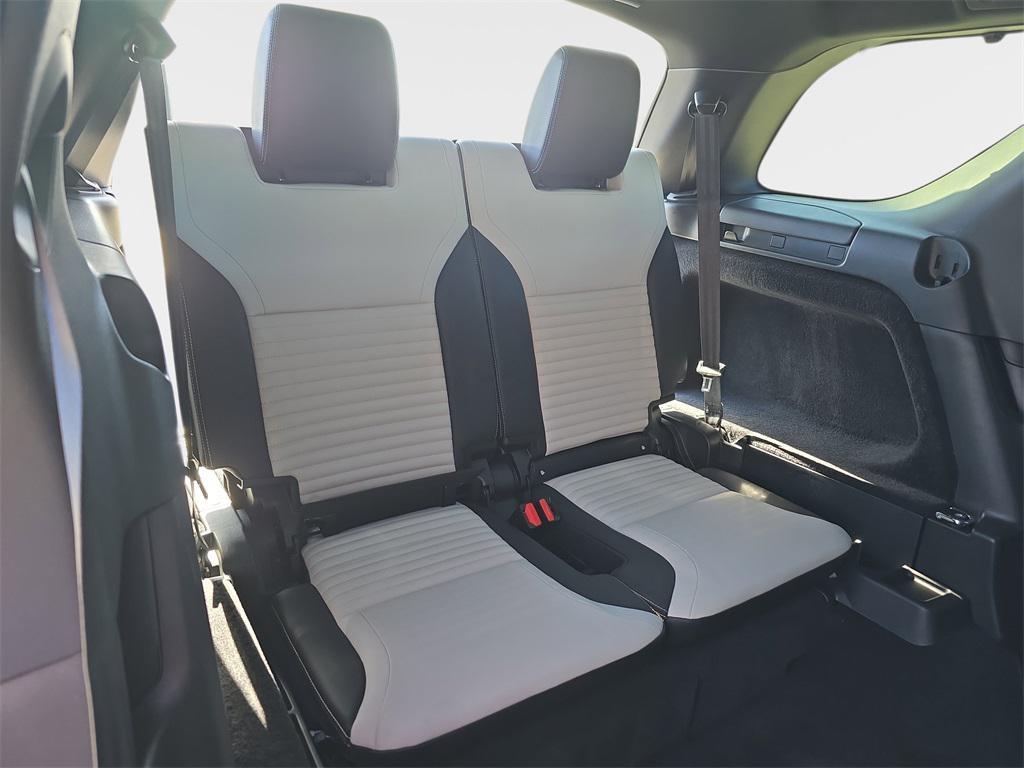 used 2023 Land Rover Discovery car, priced at $47,998