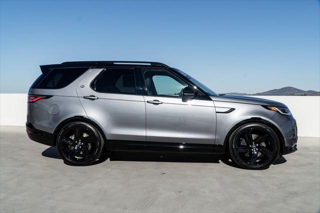 new 2025 Land Rover Discovery car, priced at $76,568