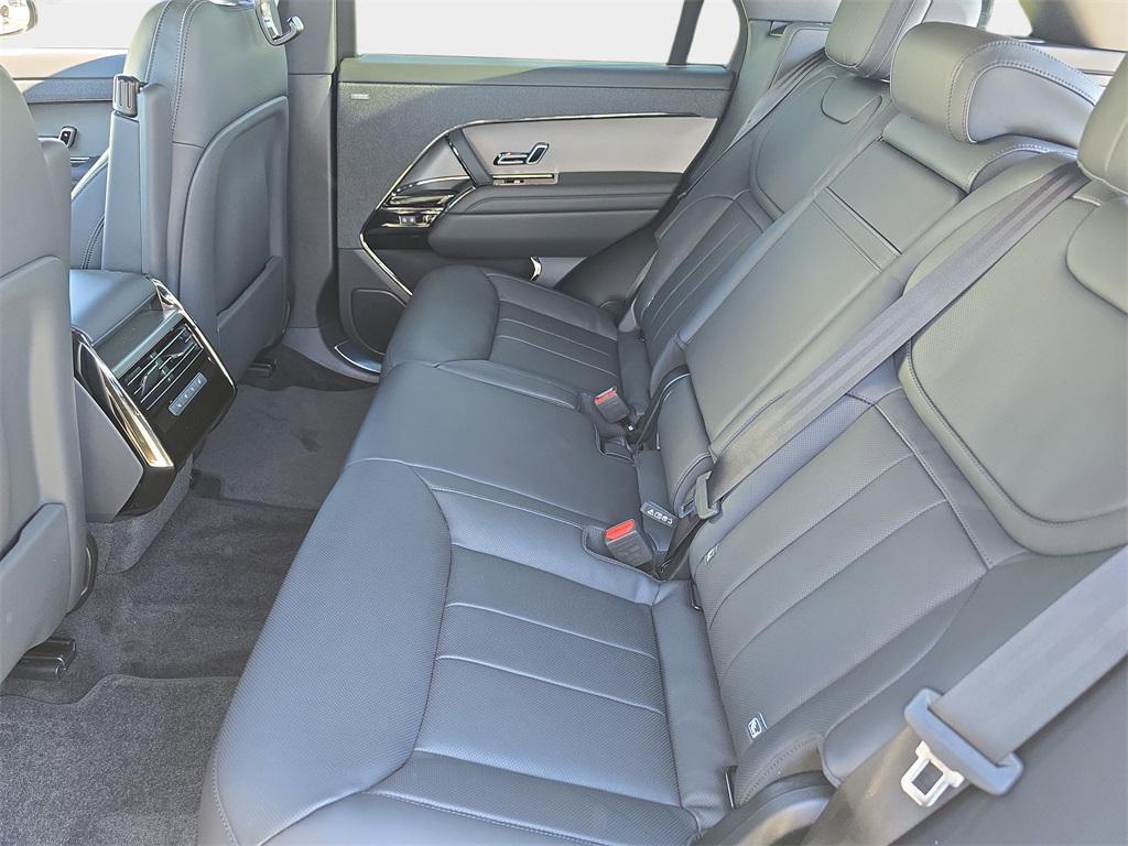 new 2025 Land Rover Range Rover Sport car, priced at $93,420