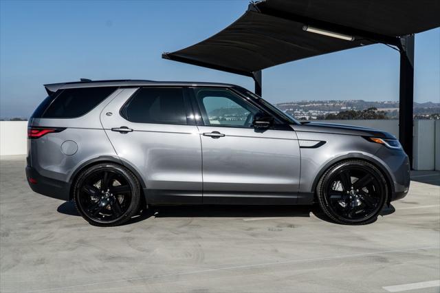 new 2025 Land Rover Discovery car, priced at $67,090