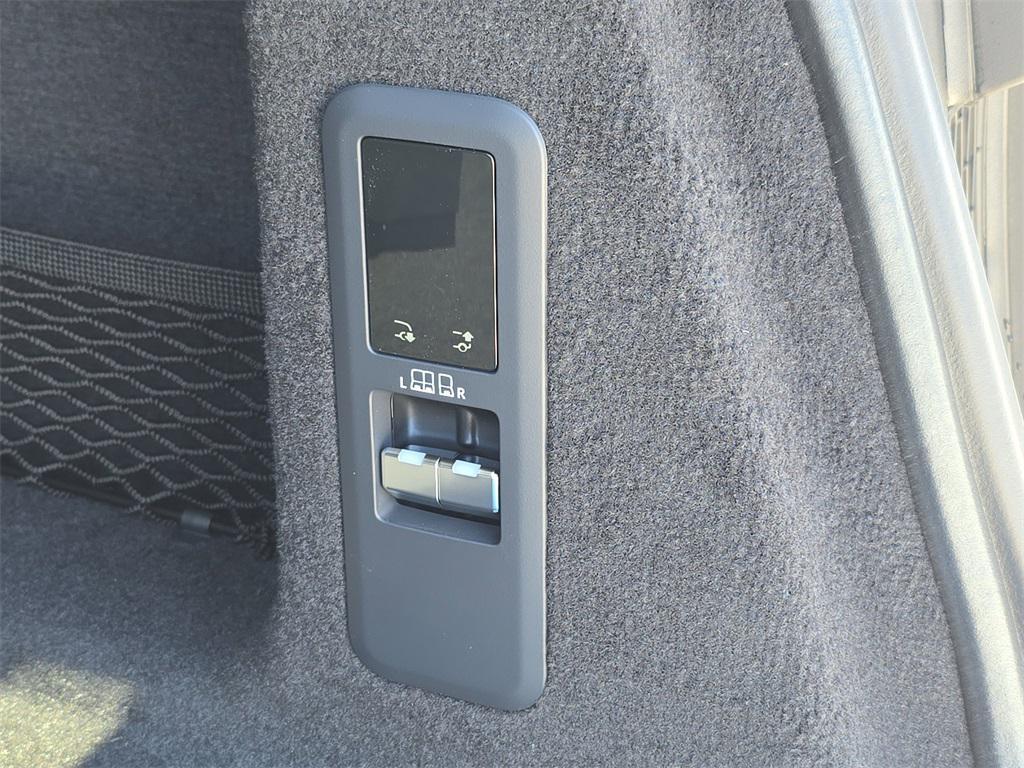 new 2025 Land Rover Range Rover Sport car, priced at $136,210