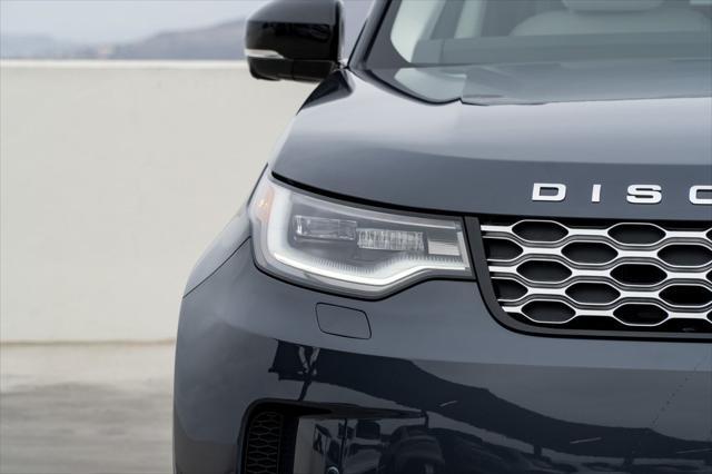 new 2025 Land Rover Discovery car, priced at $68,268