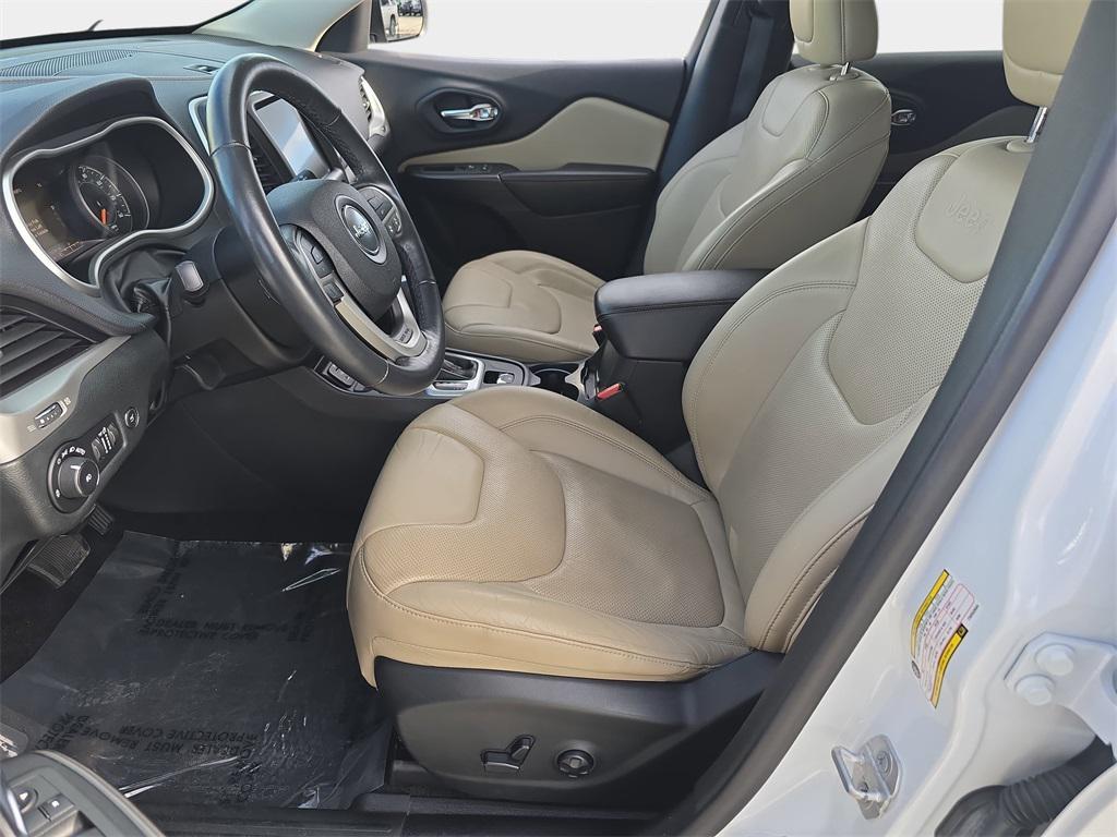 used 2015 Jeep Cherokee car, priced at $10,240