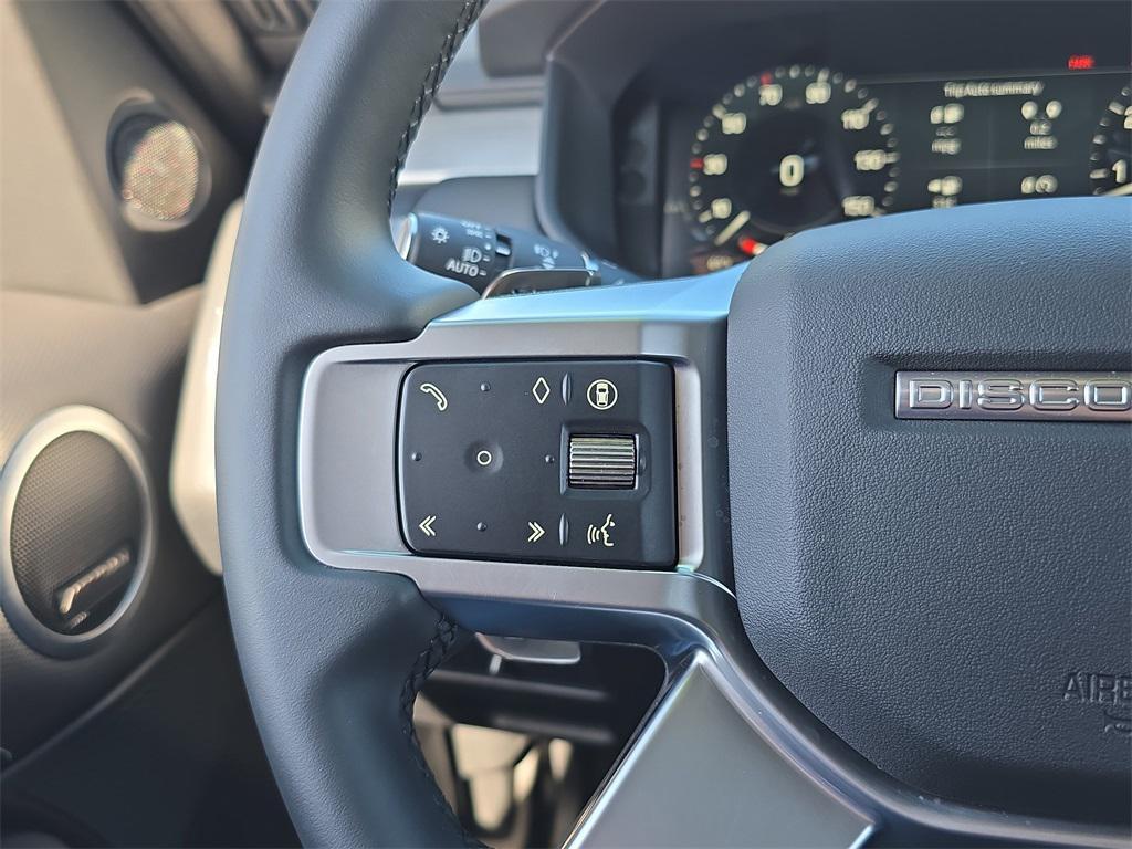 used 2025 Land Rover Discovery car, priced at $61,540