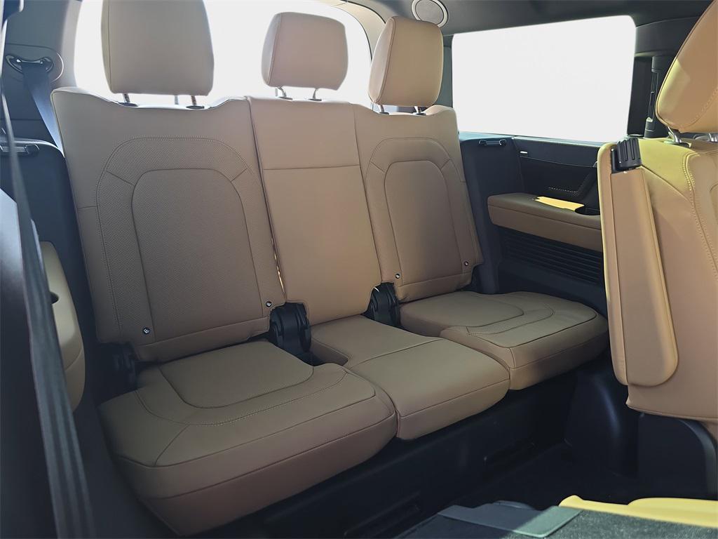 new 2025 Land Rover Defender car