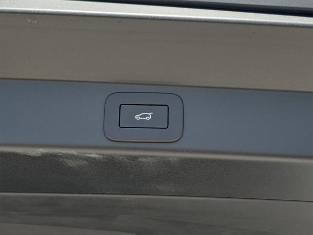new 2025 Land Rover Range Rover Sport car, priced at $120,050