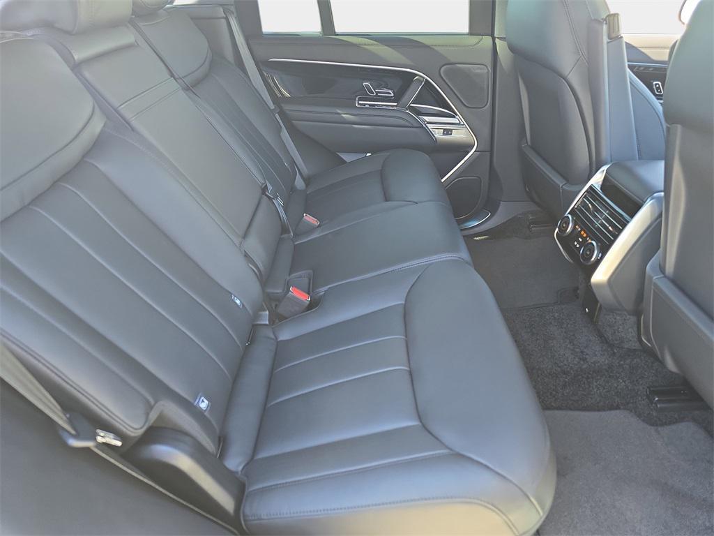 new 2025 Land Rover Range Rover car, priced at $150,025