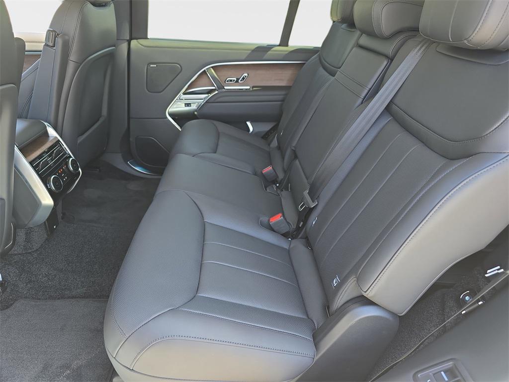new 2025 Land Rover Range Rover car, priced at $148,455