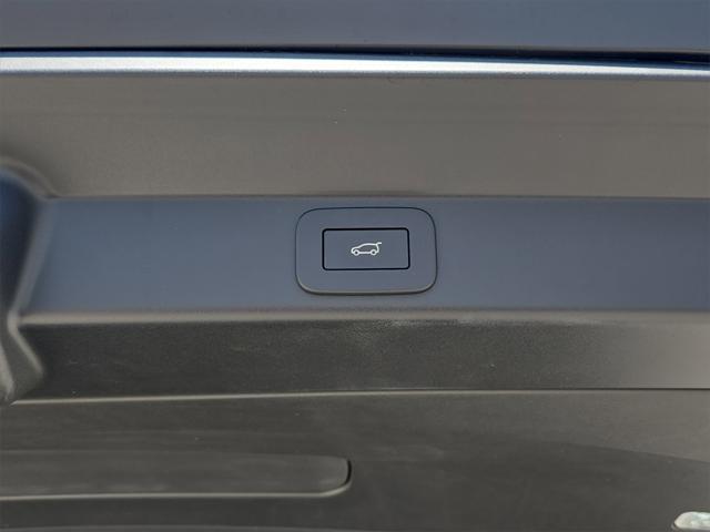 new 2025 Land Rover Range Rover Sport car, priced at $95,905