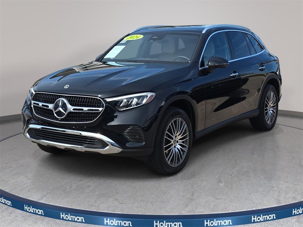 used 2024 Mercedes-Benz GLC 300 car, priced at $43,220
