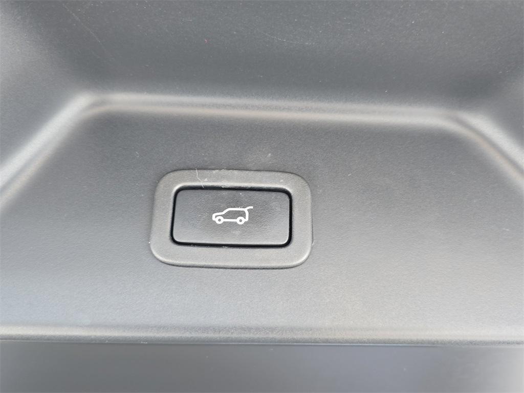 used 2021 Land Rover Range Rover car, priced at $52,220