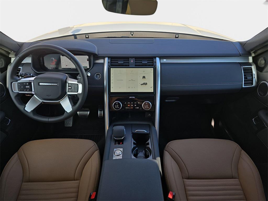 used 2025 Land Rover Discovery car, priced at $59,490
