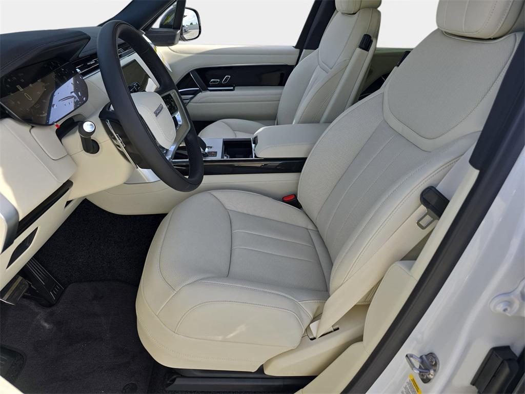 new 2025 Land Rover Range Rover car, priced at $133,205