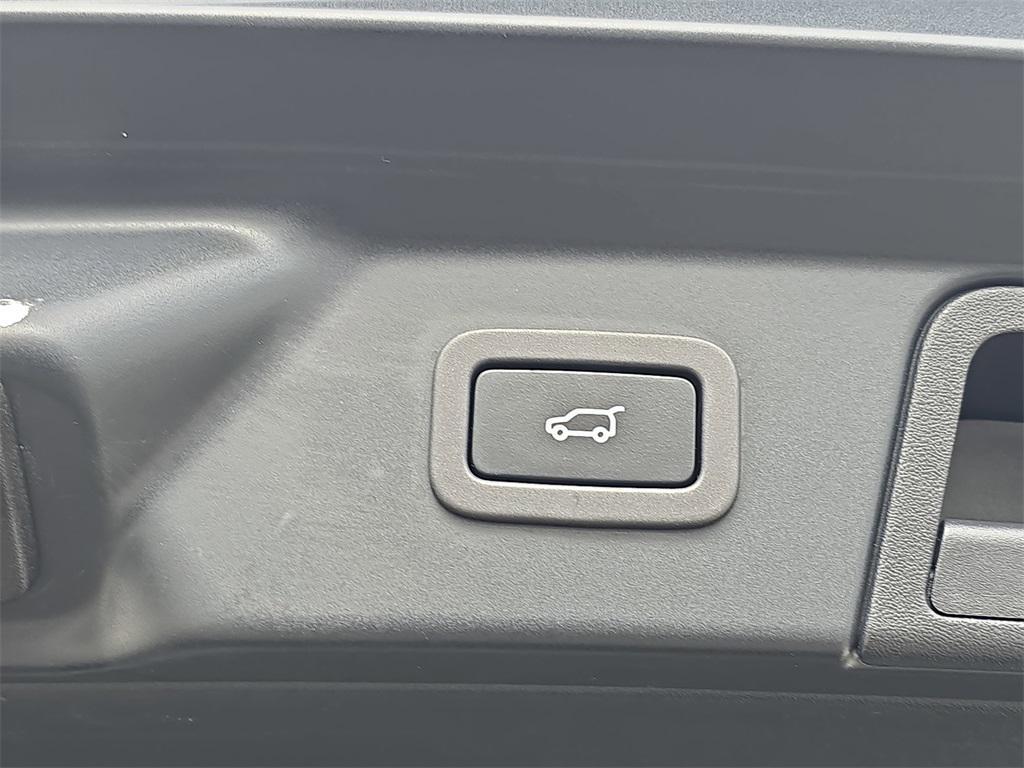 used 2021 Land Rover Range Rover Velar car, priced at $32,909