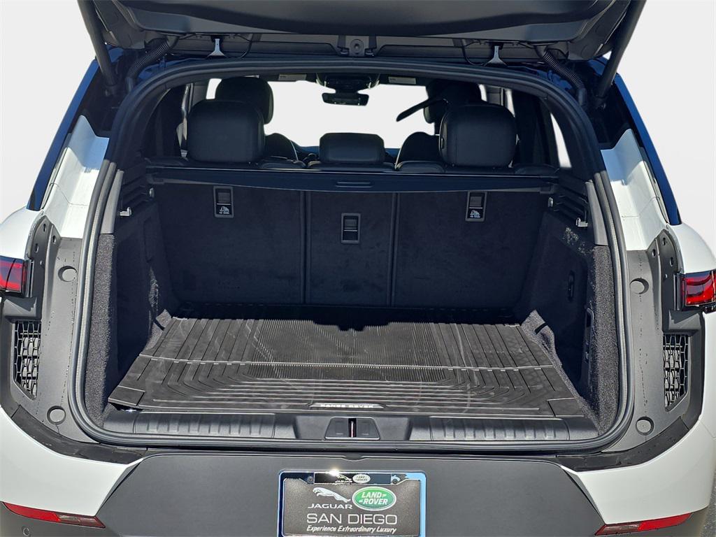 new 2025 Land Rover Range Rover Sport car, priced at $92,715