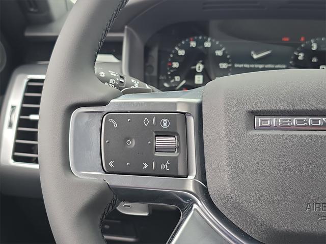 new 2025 Land Rover Discovery car, priced at $66,868