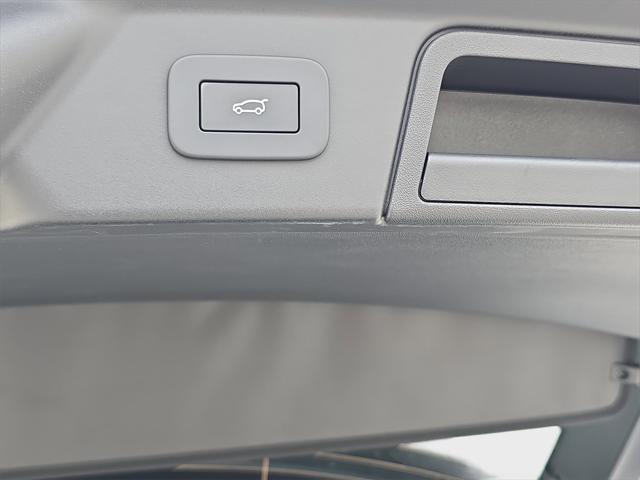 new 2026 Land Rover Range Rover Velar car, priced at $76,115