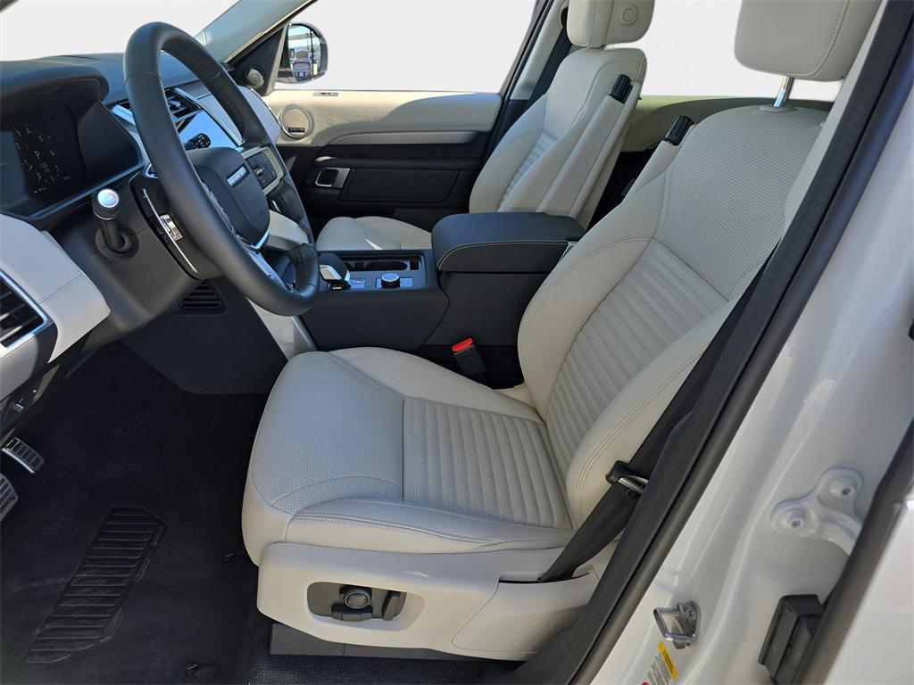used 2025 Land Rover Discovery car, priced at $60,990